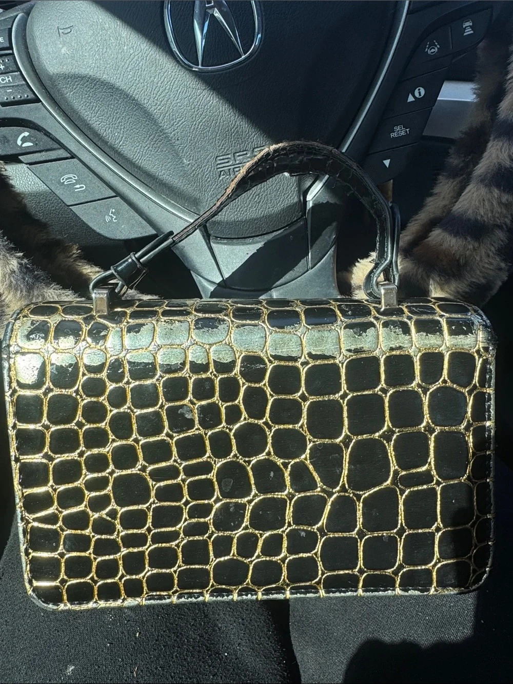 Vintage Y2K Black & Gold Croc Embossed Heart Clasp Shoulder Bag Purse